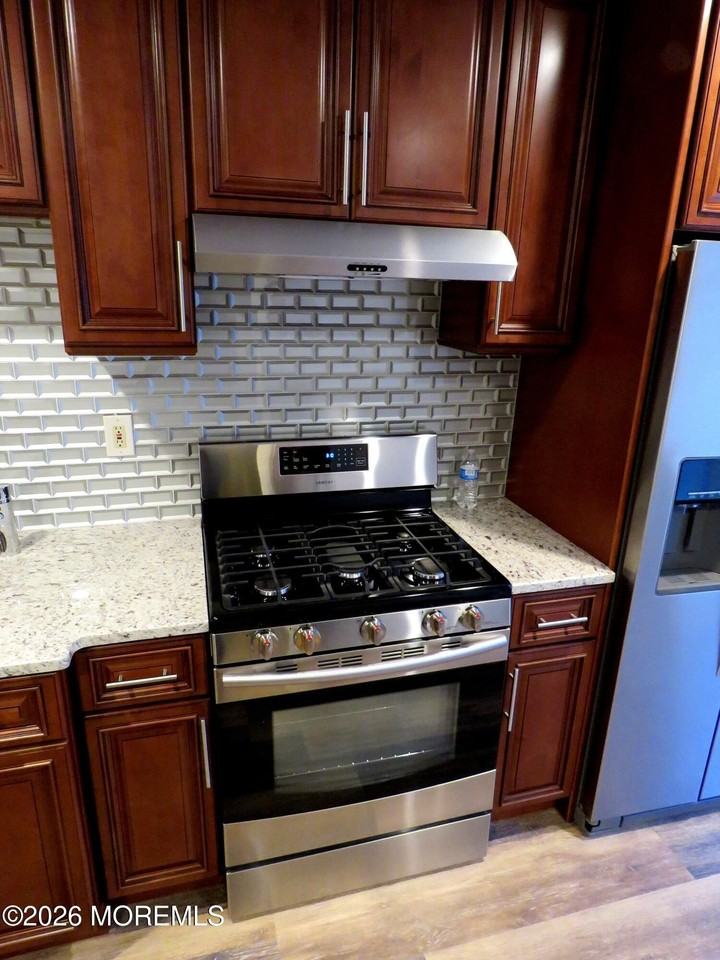 273 Plum Dr - Photo 4 of 34