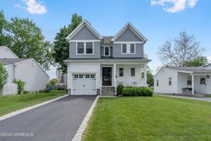 featured image of 15 Shrewsbury Dr