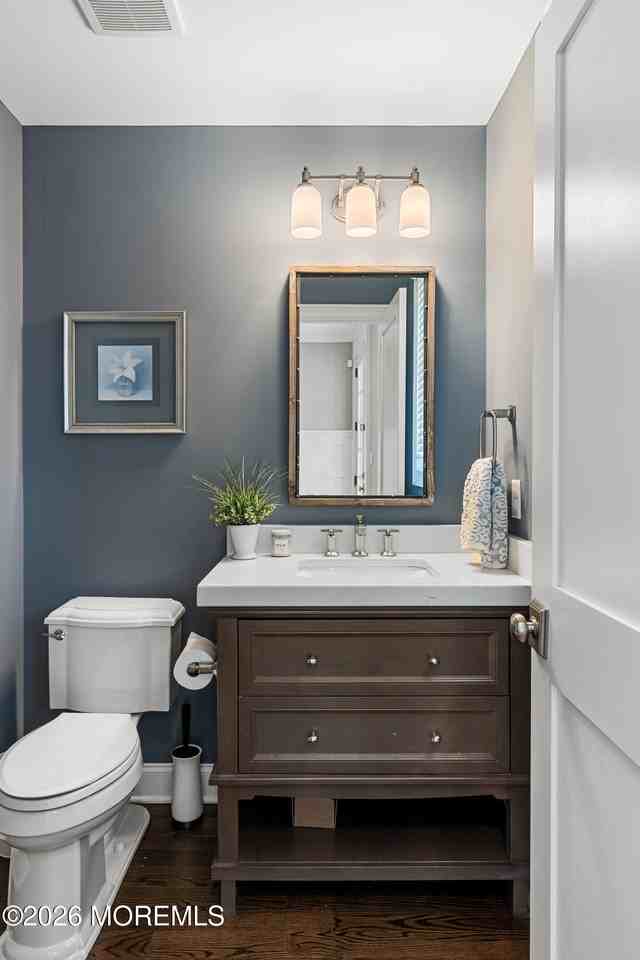 15 Shrewsbury Dr - Photo 3 of 25