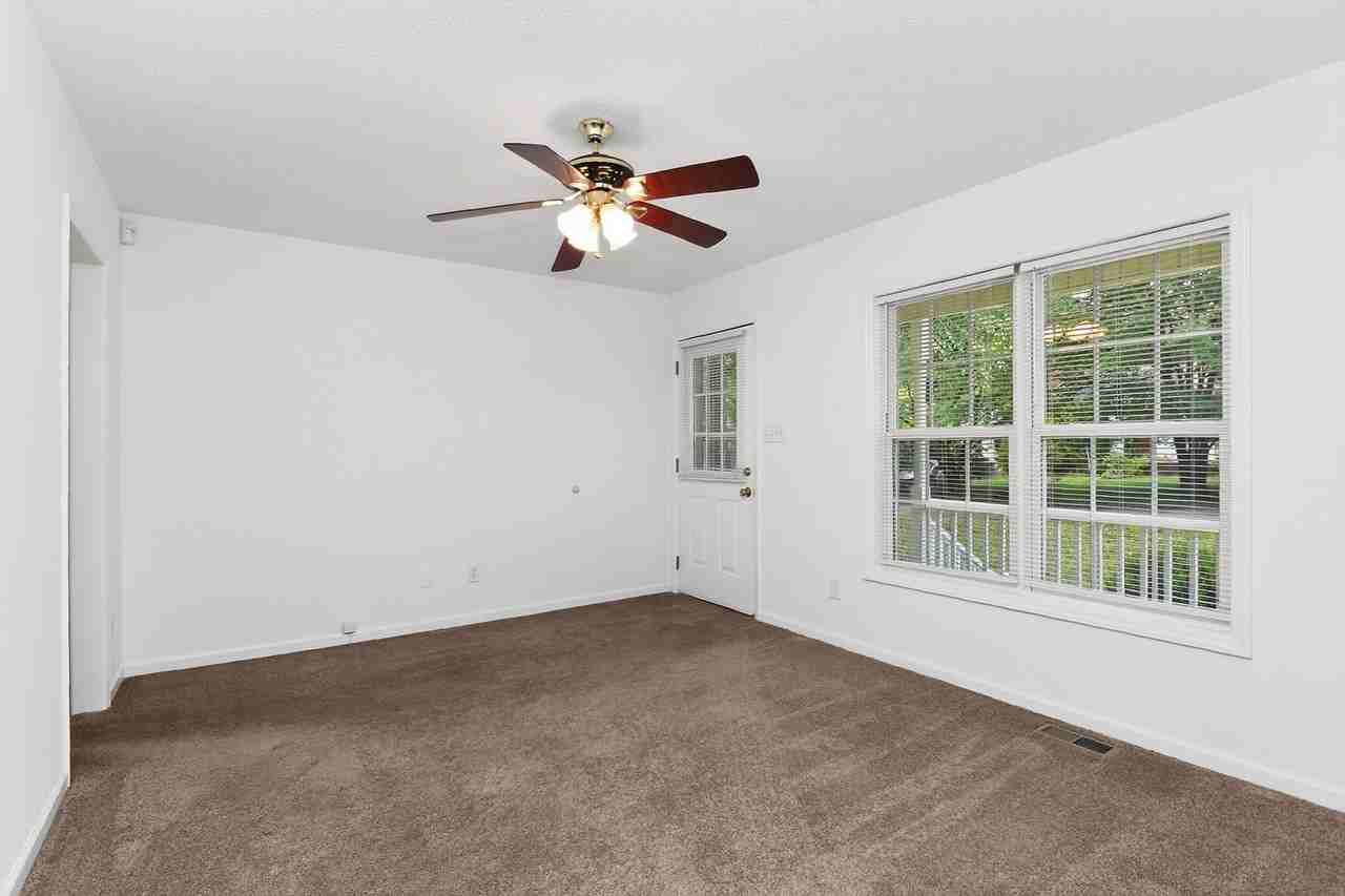 305 South St - Photo 2 of 20