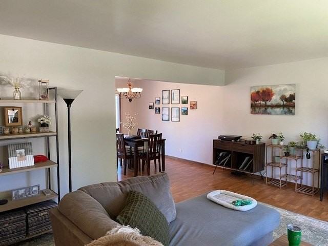 253 W Kimbell Ave - Photo 4 of 16