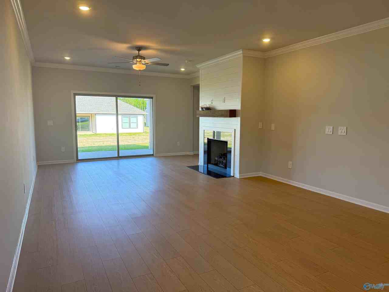 212 Cobbdale Park Dr - Photo 2 of 19