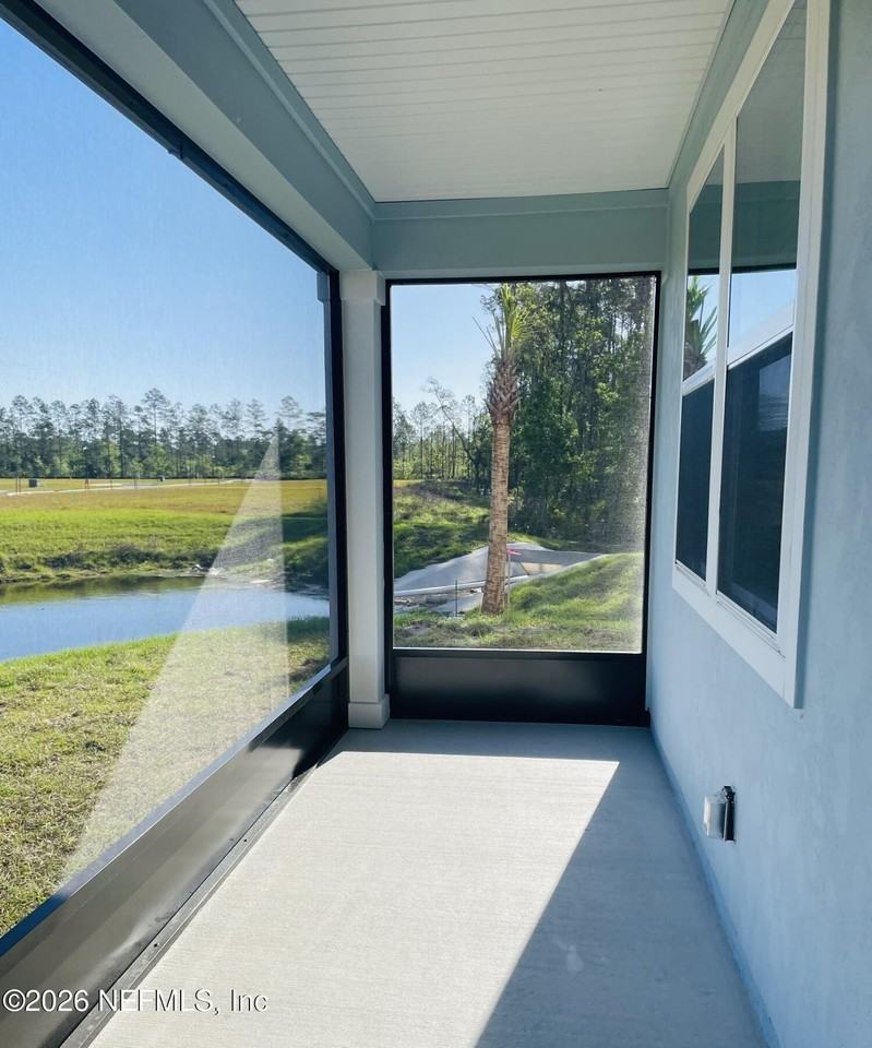 291 Pasadena Dr - Photo 2 of 15