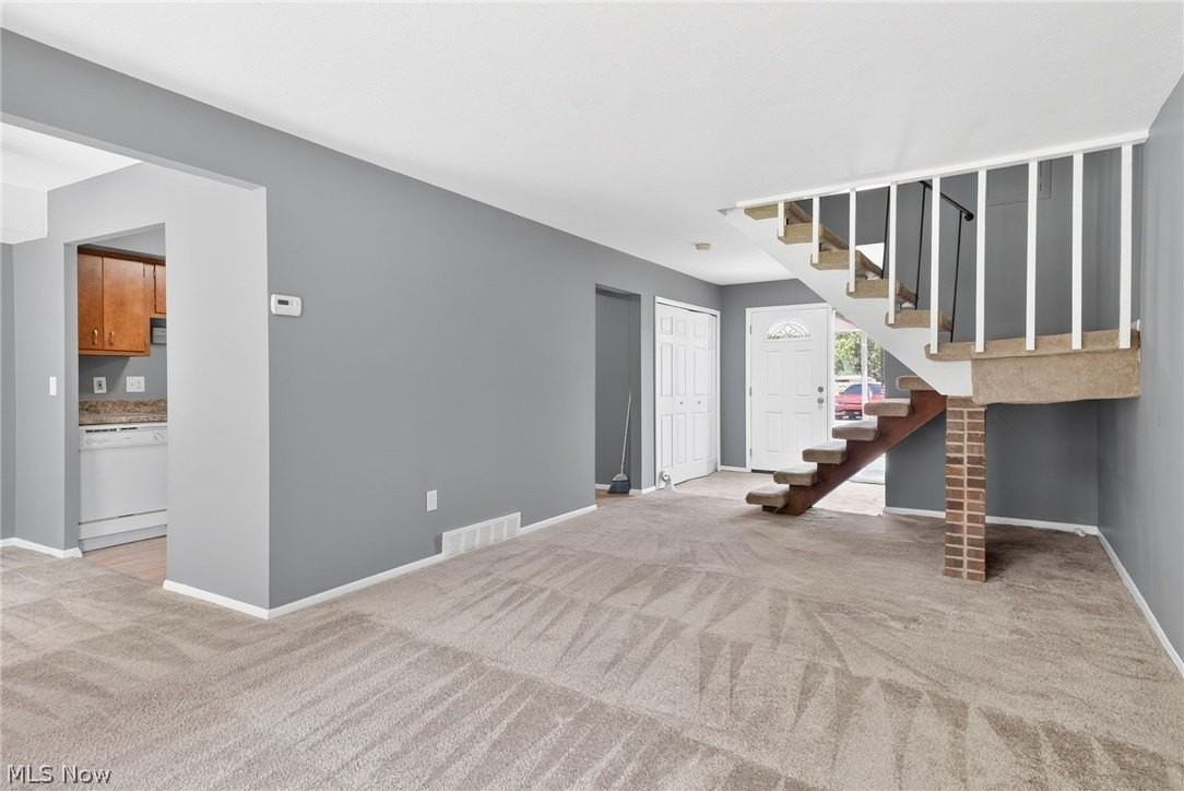 9582 Fernwood Dr - Photo 5 of 35