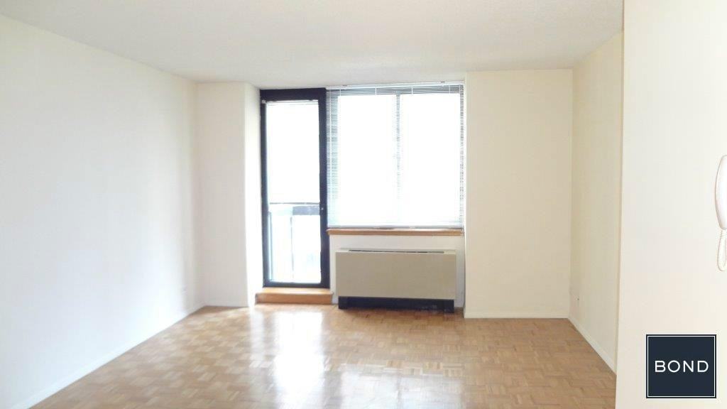 E 40th St #11C