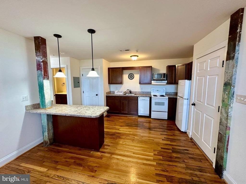 302 N Cameron St #202 - Photo 5 of 25