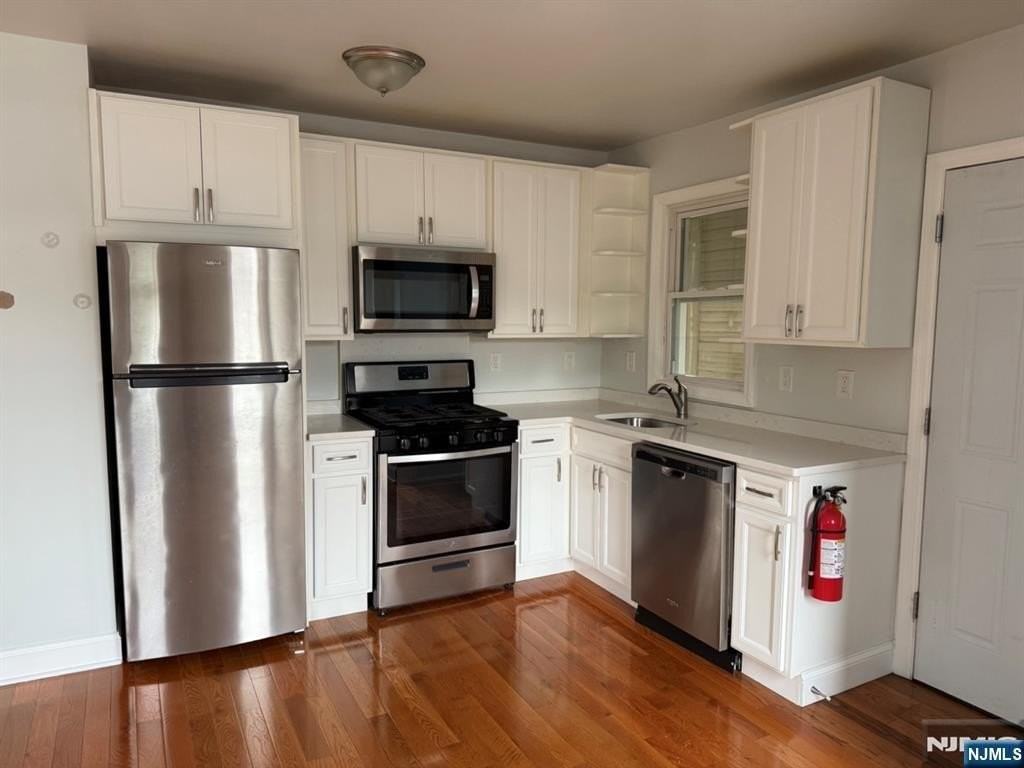 25 Pine St #27B