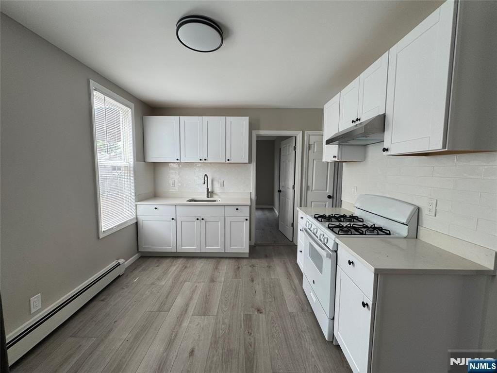 138 Carlton Ave - Photo 3 of 14