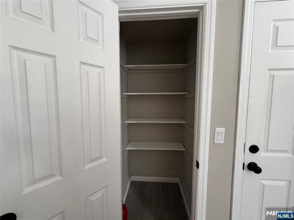 138 Carlton Ave - Photo 5 of 14