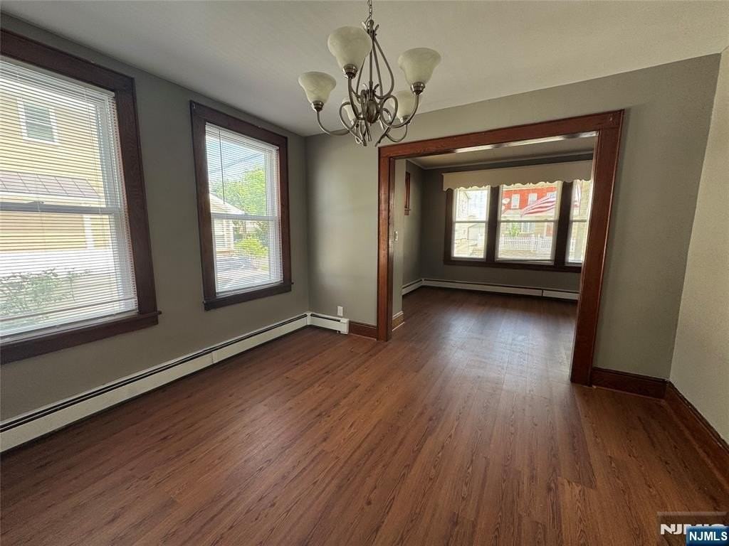 138 Carlton Ave - Photo 6 of 14