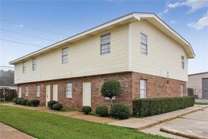 featured image of 8897 Richmond Dr