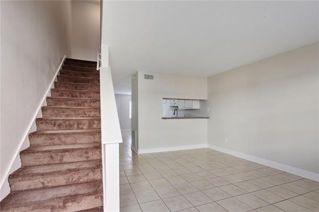 8897 Richmond Dr - Photo 4 of 18