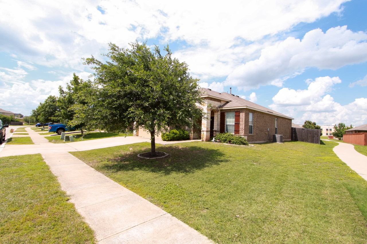 278 Stella Gold St - Photo 4 of 29