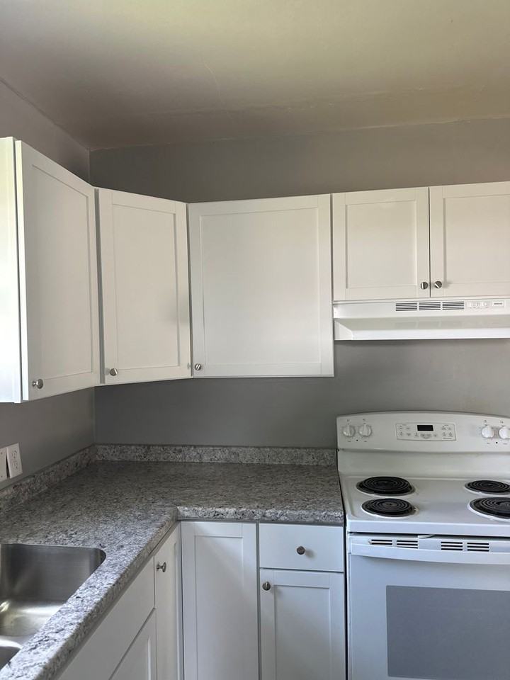 243 Polk St - Photo 6 of 10