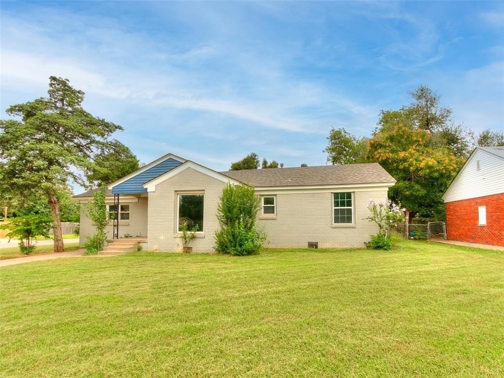 1429 Casady Ln - Photo 4 of 41