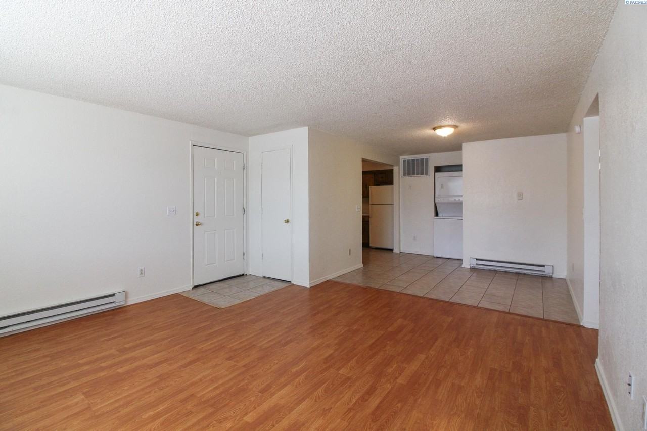 3510 W 10th Ave - Photo 4 of 9