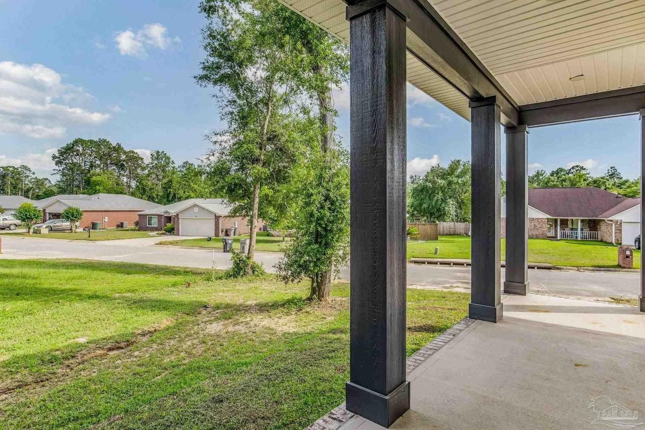 412 Elcino Dr - Photo 5 of 48
