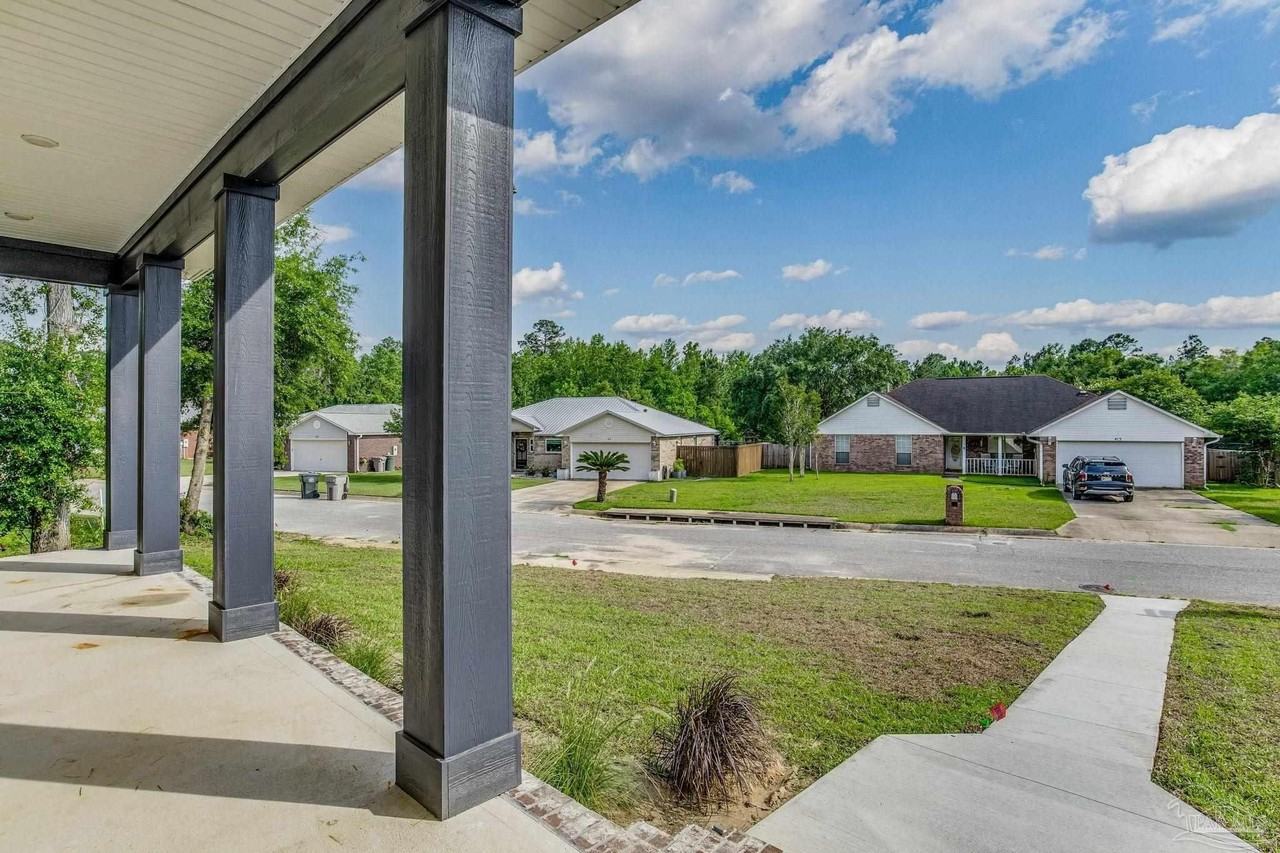 412 Elcino Dr - Photo 6 of 48