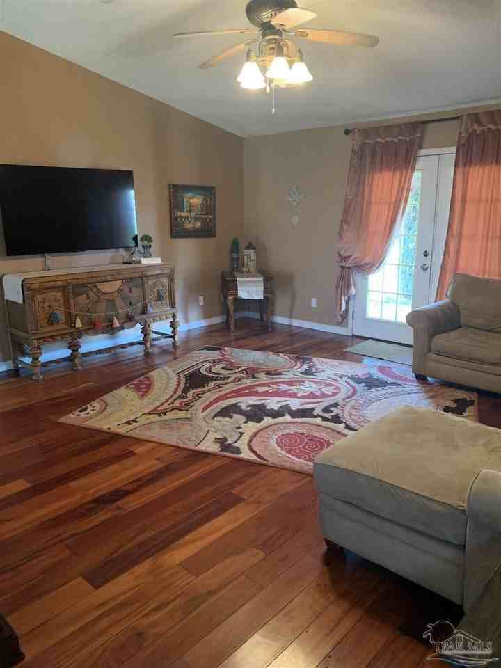 4314 Quiet Ct - Photo 2 of 20