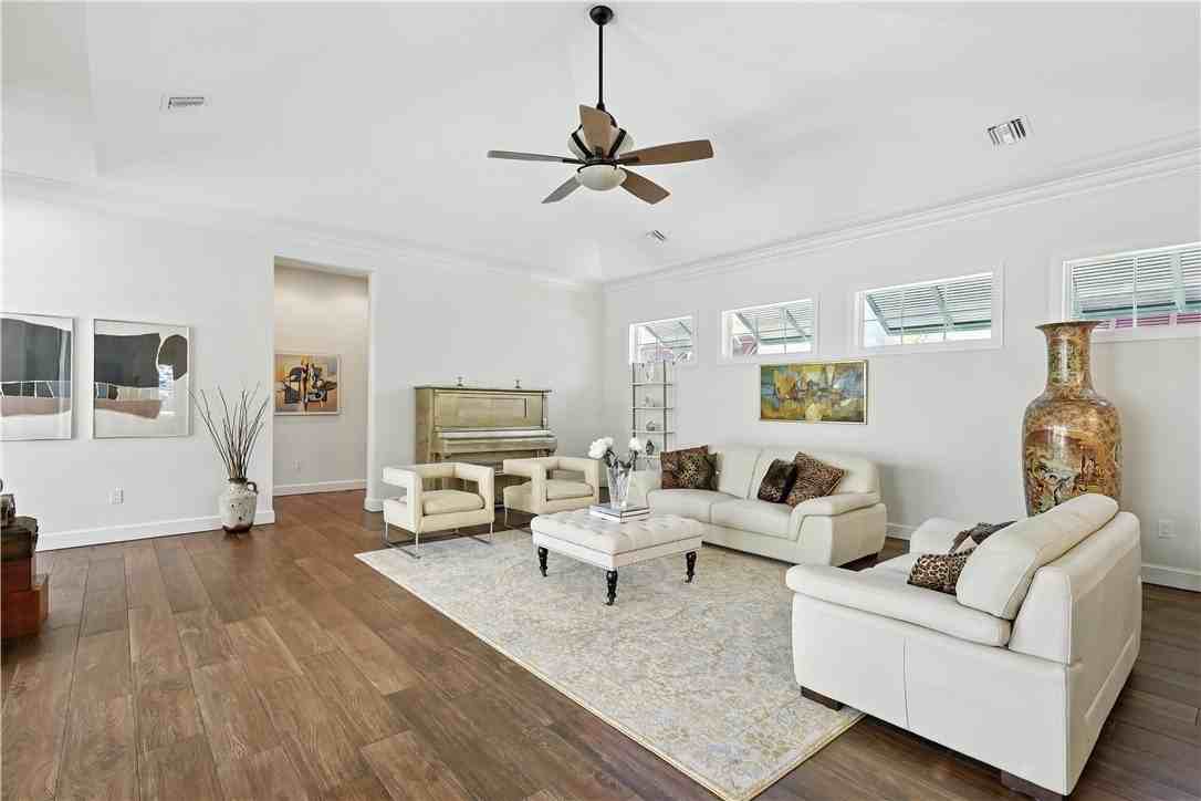 2083 Indian Summer Ln - Photo 5 of 25