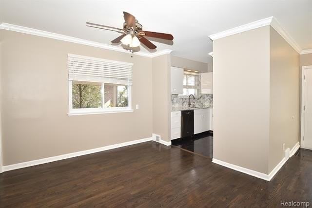 3516 Greenway Ave - Photo 6 of 38