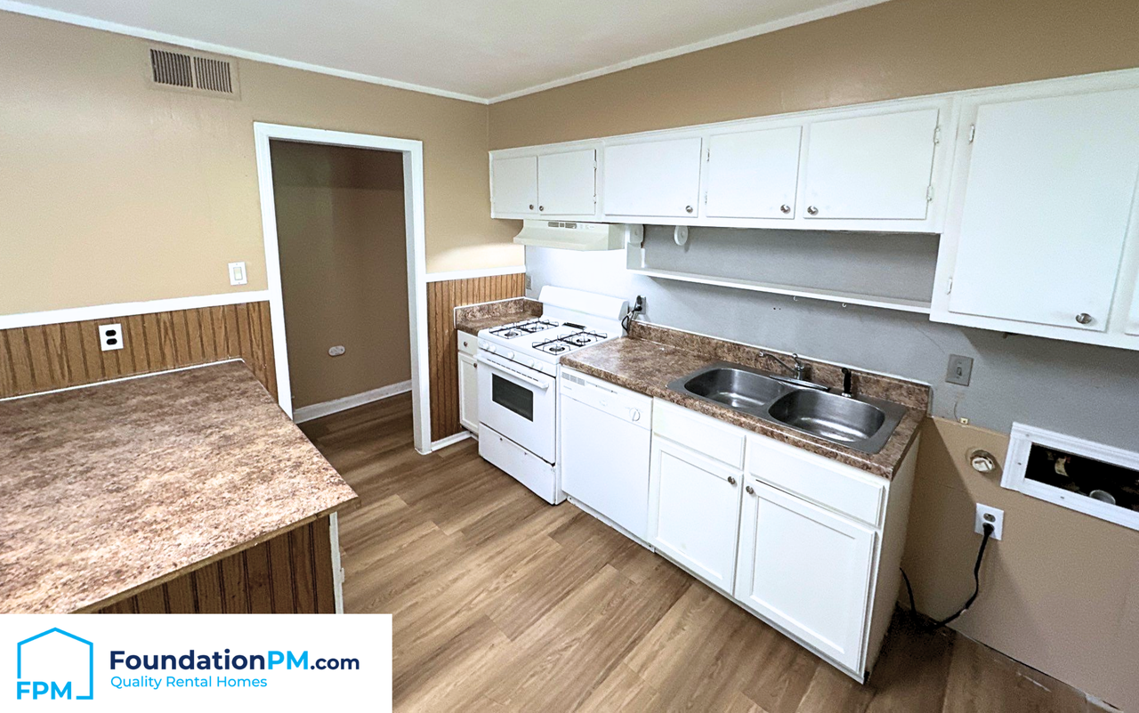 3550 Pueblo Ave #1 - Photo 5 of 19