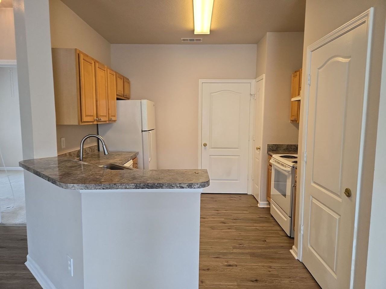 10526 Villa Creek Dr - Photo 3 of 10