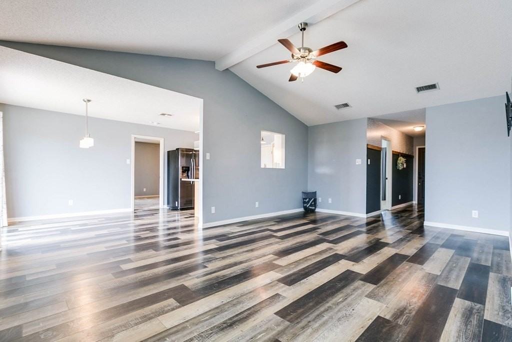 1221 Elmo Lane - Photo 6 of 39
