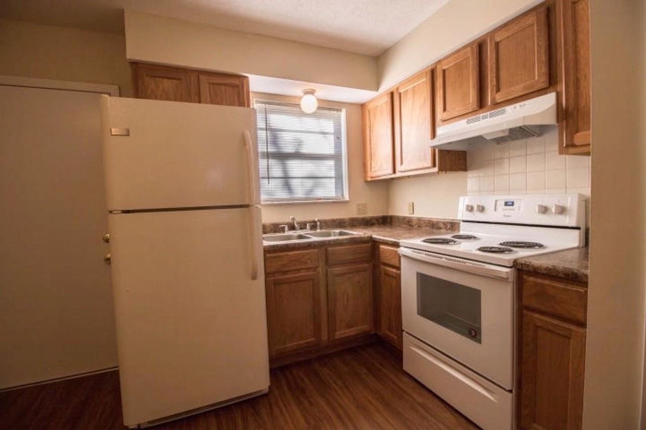 4328 W Bethany Dr - Photo 4 of 14
