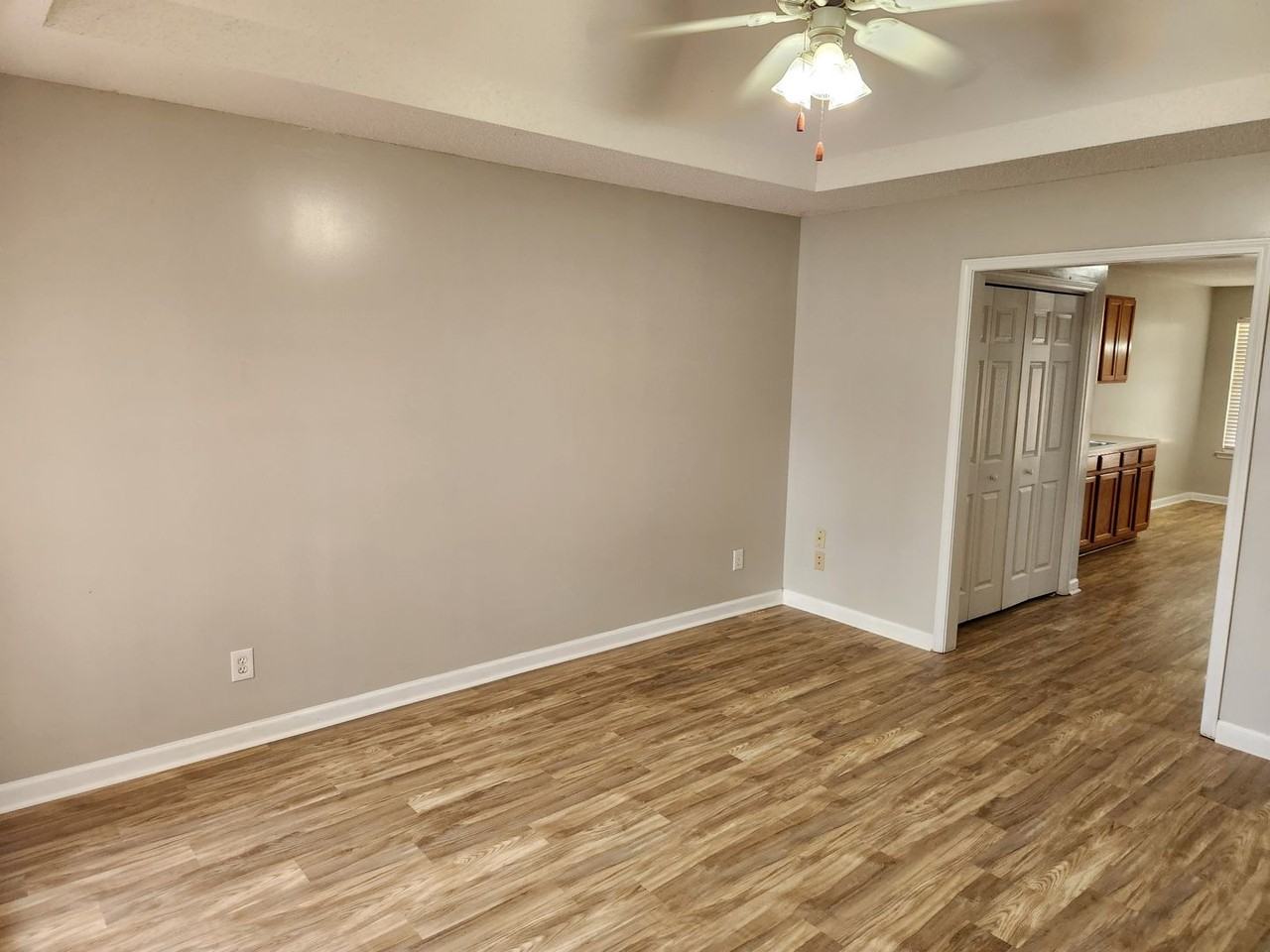 306 Haverhill Cir - Photo 2 of 15