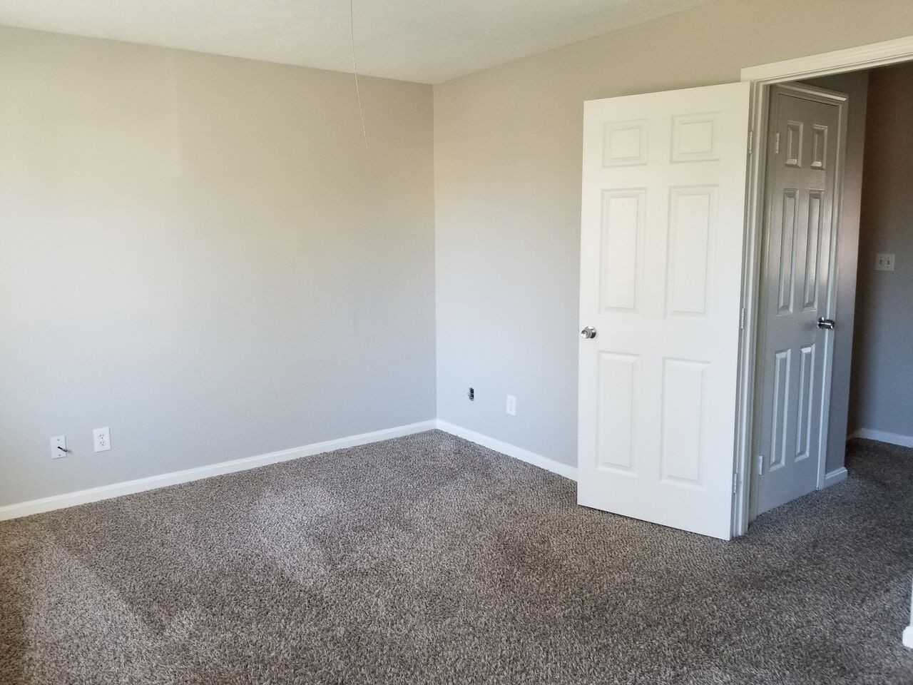 6918 Holly Lake Dr - Photo 7 of 10
