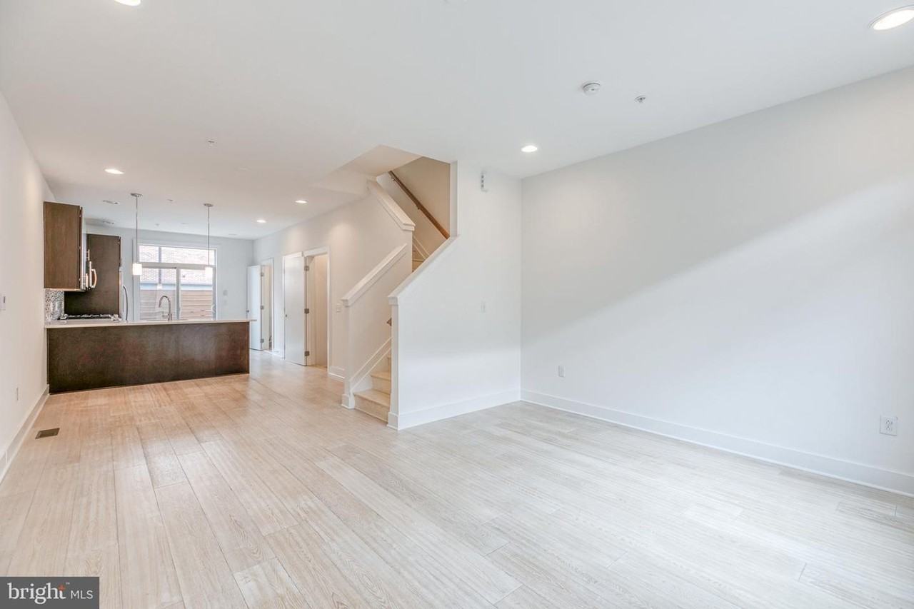 906 N 5th St - Photo 4 of 17