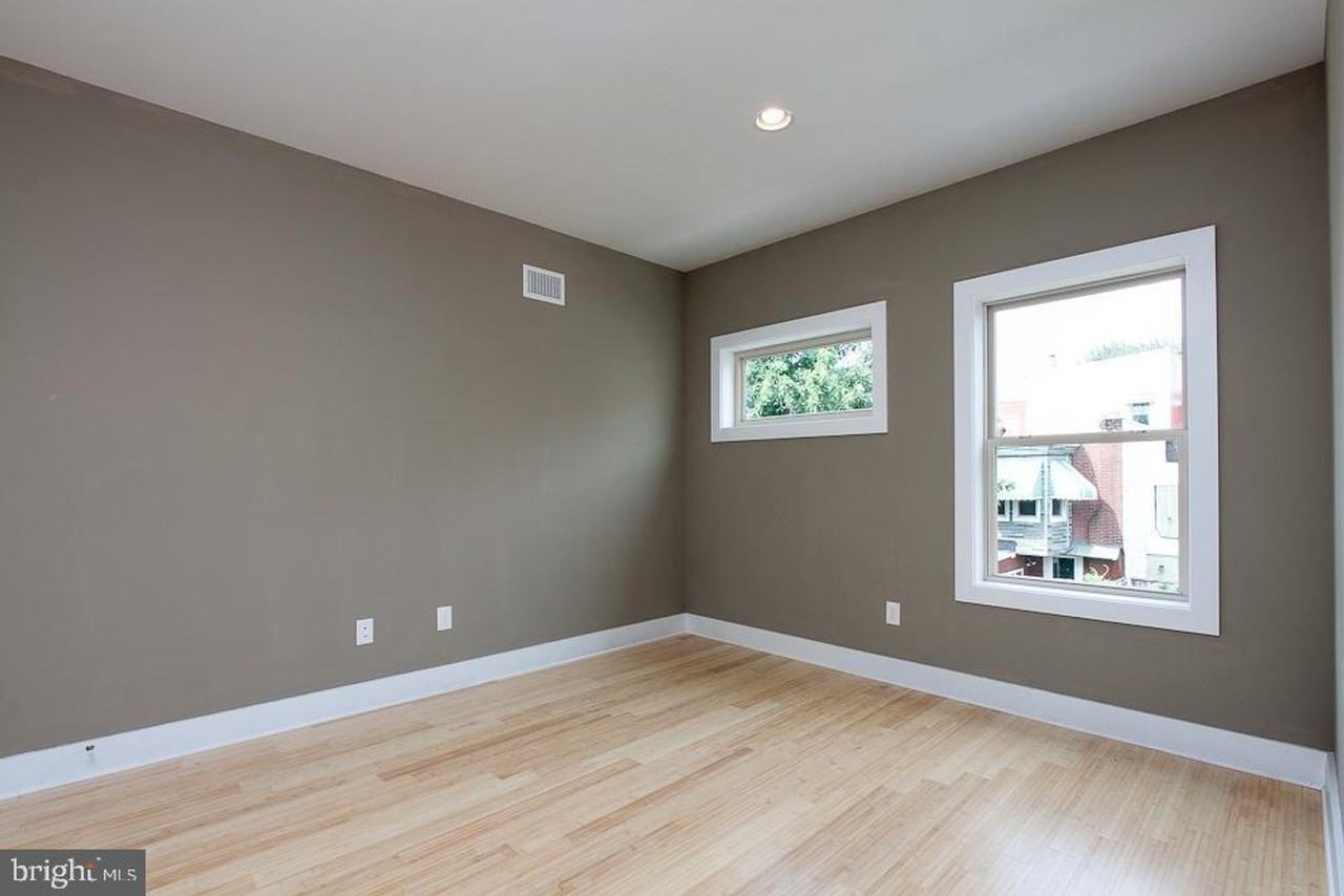 1223 E Oxford St - Photo 3 of 7