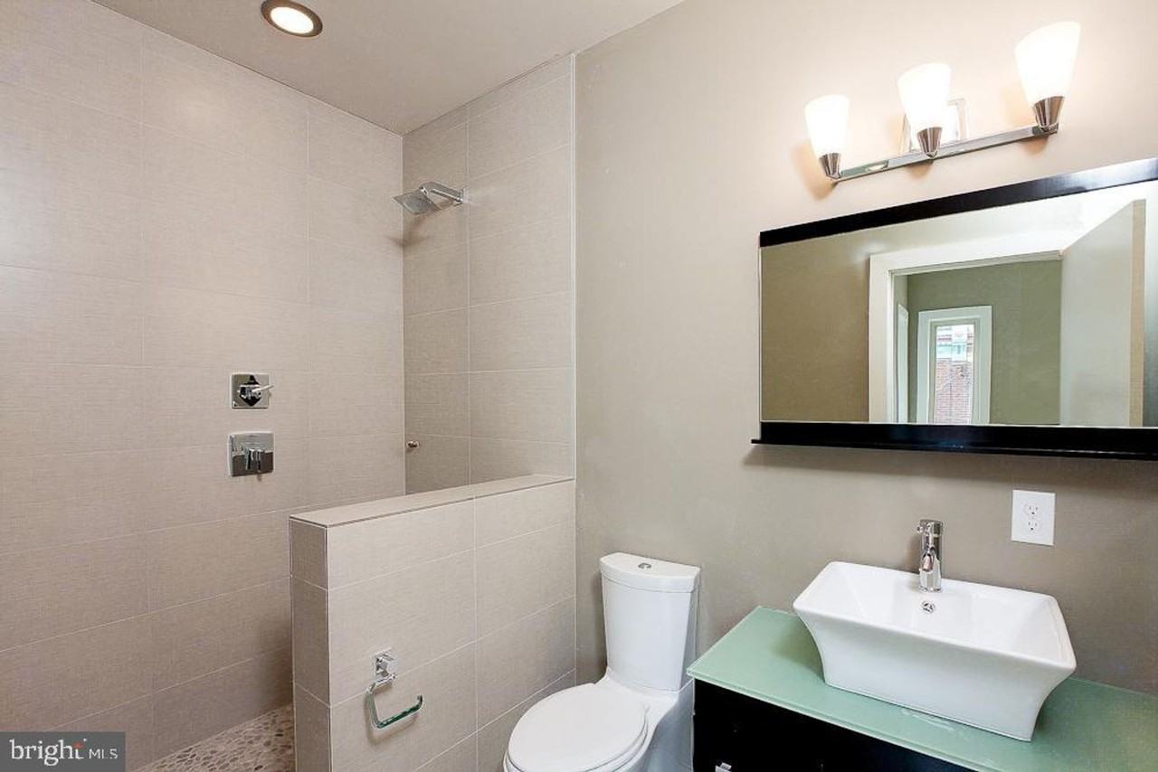 1223 E Oxford St - Photo 5 of 7