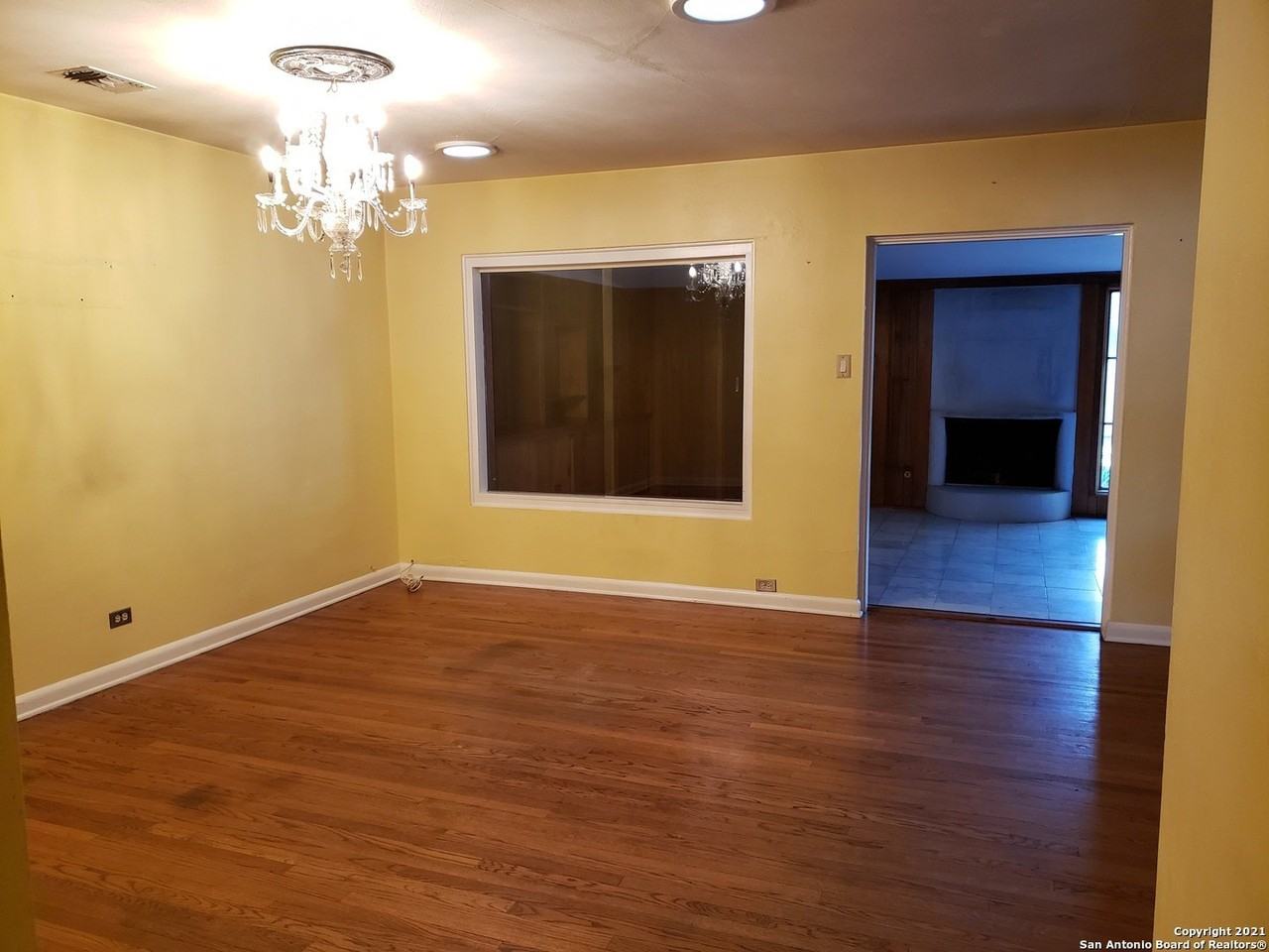 118 E Elmview Pl - Photo 2 of 12