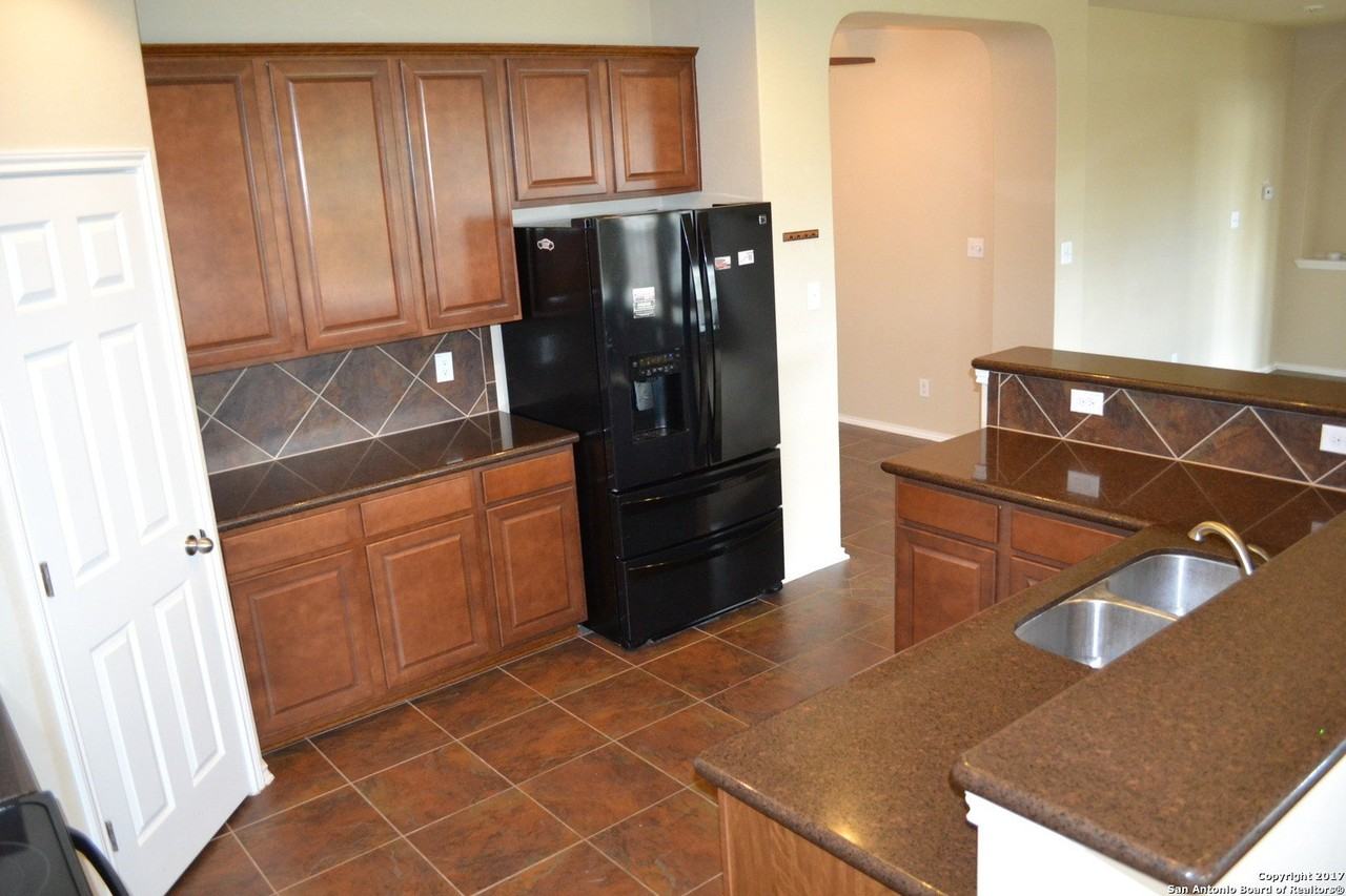 509 Sea Headrig Dr - Photo 3 of 23