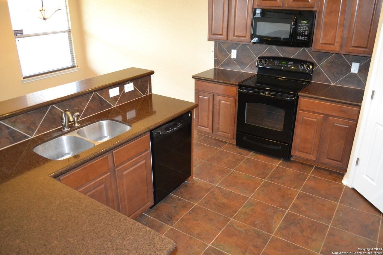 509 Sea Headrig Dr - Photo 4 of 23