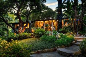 featured image of 651 Parra Grande Ln