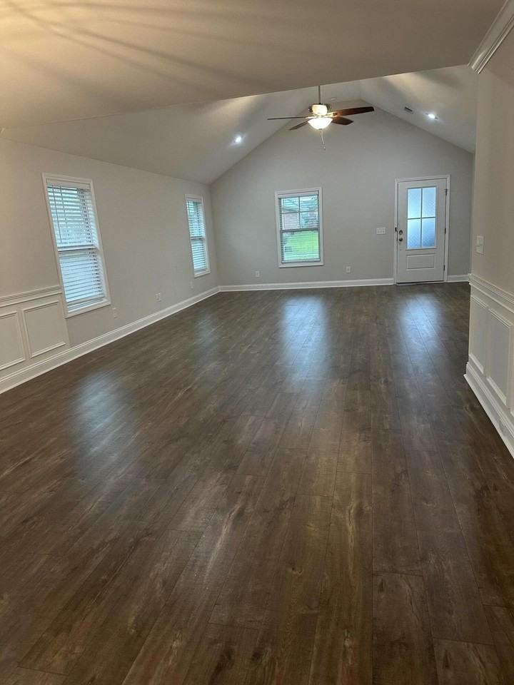 2102 Eureka Way - Photo 4 of 24