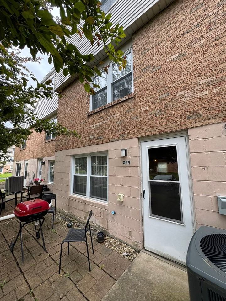 244 E Commons Dr - Photo 2 of 50