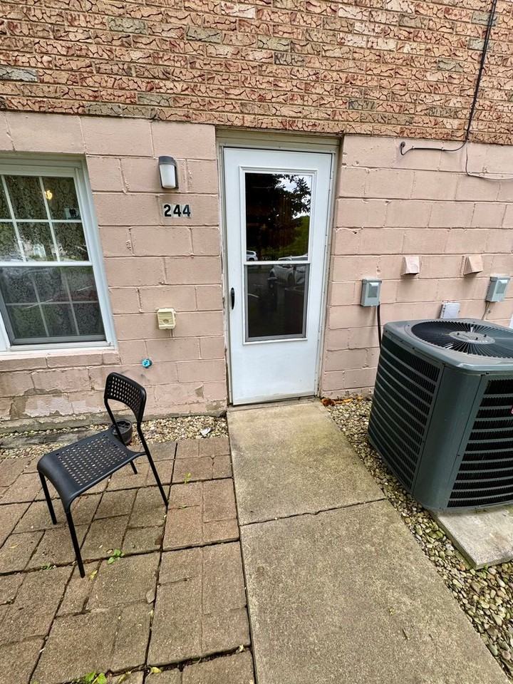 244 E Commons Dr - Photo 3 of 50