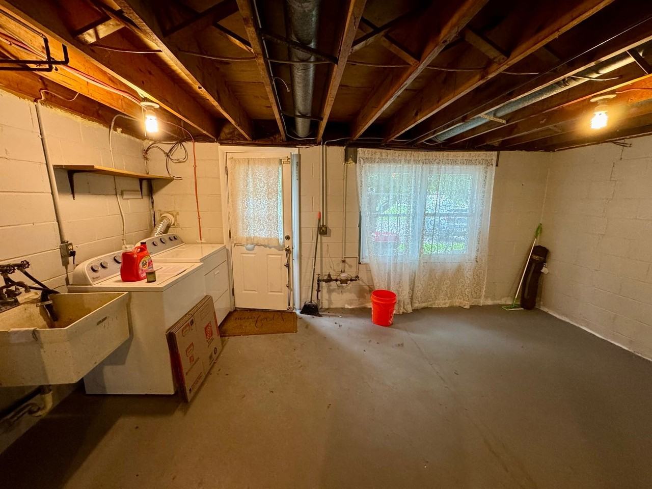 244 E Commons Dr - Photo 4 of 50