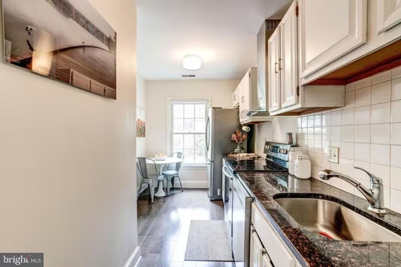 3233 Sutton Pl Nw #A - Photo 5 of 35