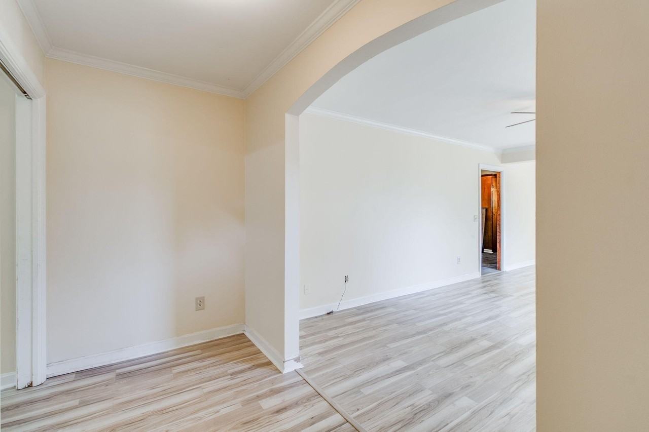 2 Pickens Ct - Photo 5 of 29