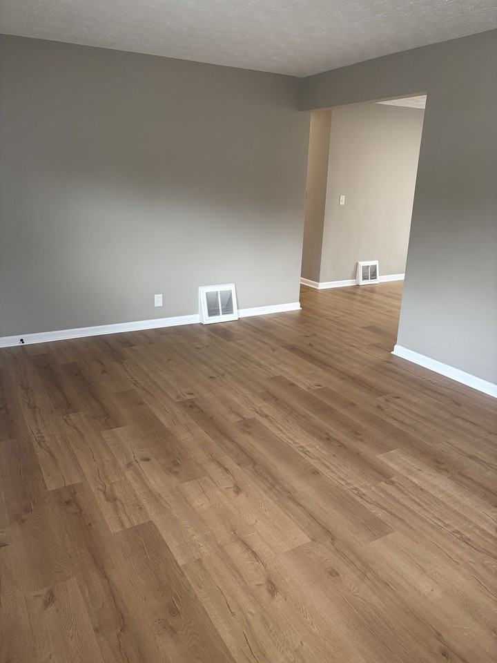 467 Lynn Dr - Photo 6 of 22