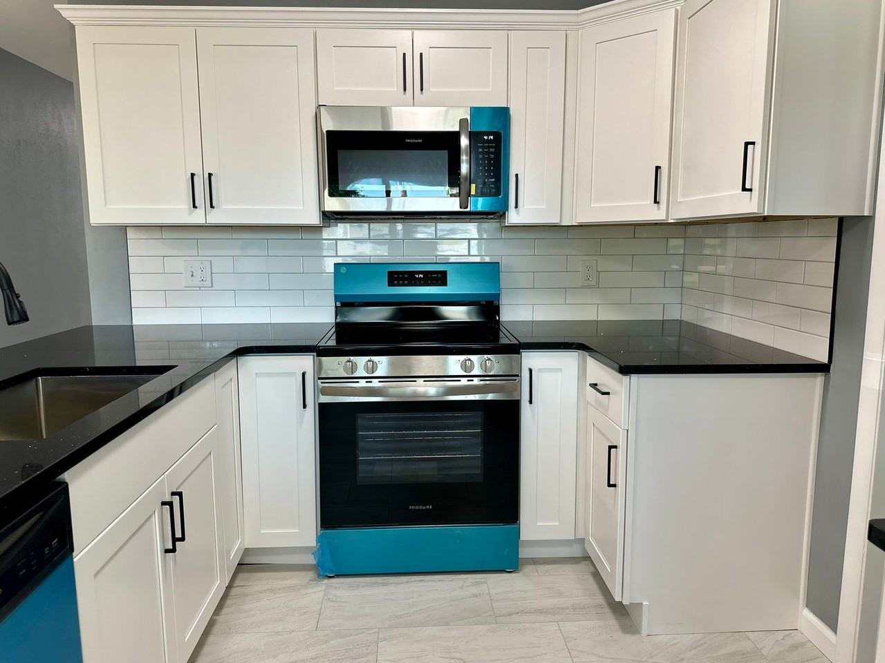 740 16th Ave Sw - Photo 4 of 17