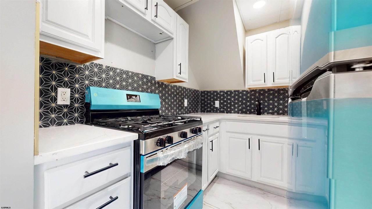 722 Pearl Pl - Photo 7 of 34