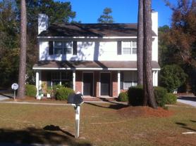 4 Wooddale Dr Apt B #Apt B - Photo 1 of 1