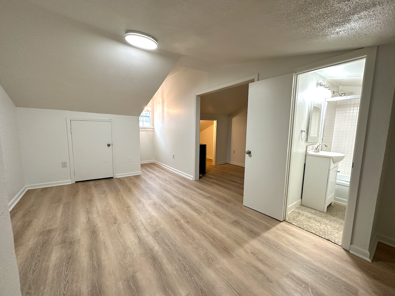 1632 4th St - Photo 7 of 10