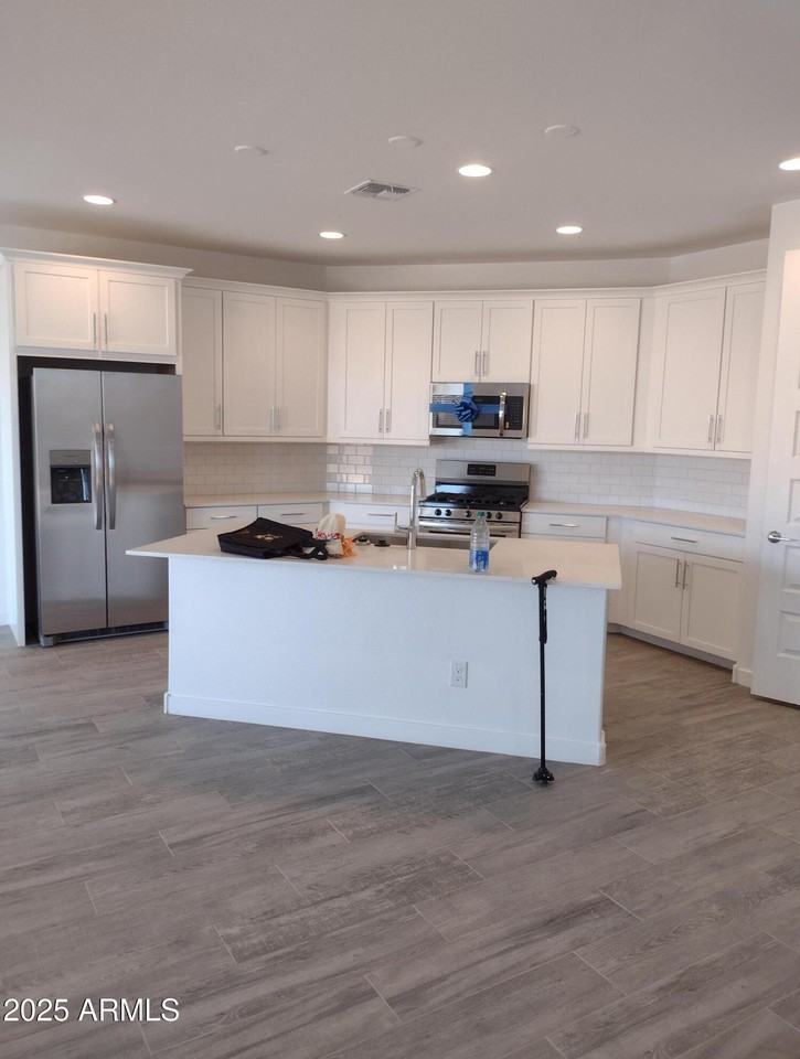 1536 W Corral Rd - Photo 2 of 16